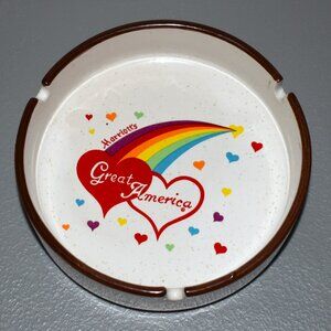 Marriott's Great America Vintage Ashtray Ceramic Souvenir 70s 80s Rainbow Hearts
